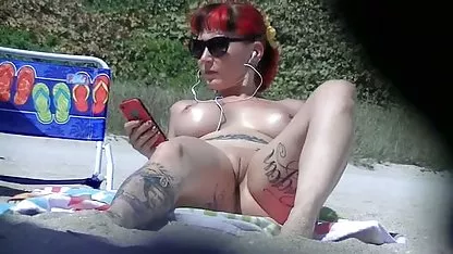 ટેટૂટેડ ક્લેઓ વેલેન્ટાઇન માનનીય blowjob સ્ટાર અને તેના શિશ્ન હસ્તમૈથુન
