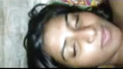 અશ્લીલ interracial હાર્ડકોર. સ્ટોકિંગમાં લેડી-બોસ નેગ્રો-લાંબી સભ્ય સાથે ગાઢ રીતે ગાયું હતું.